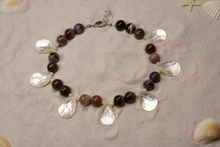 Load image into Gallery viewer, Oyster Necklace
